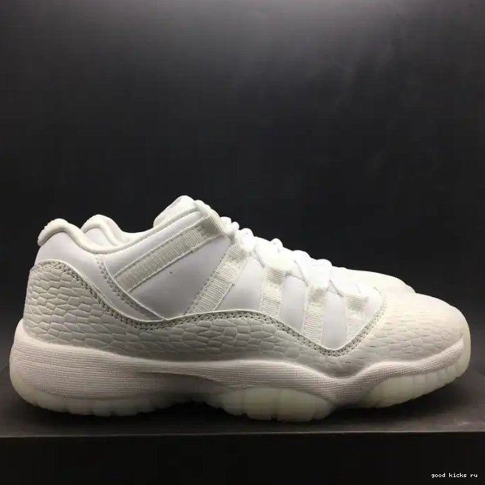 80% Off Sale 11 Jordan 897331-100 Frost White Low Heiress Air 0623
